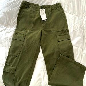Zara cargo pants NWT. Size 10